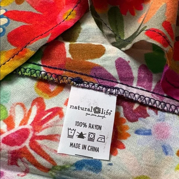 Natural Life cropped floral tank top - Picture 5 of 5